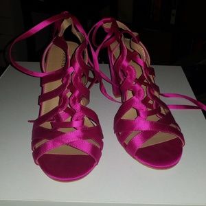 HOT PINK HEELS